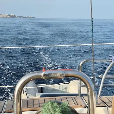 Botel Impression Sailing Yacht