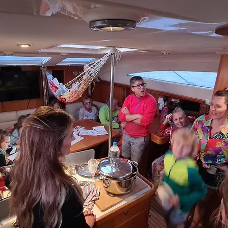 Impression Sailing Yacht Botel *